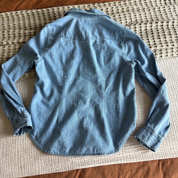GAP Women's Western Denim Button Down Size Medium - Picture 3 of 5